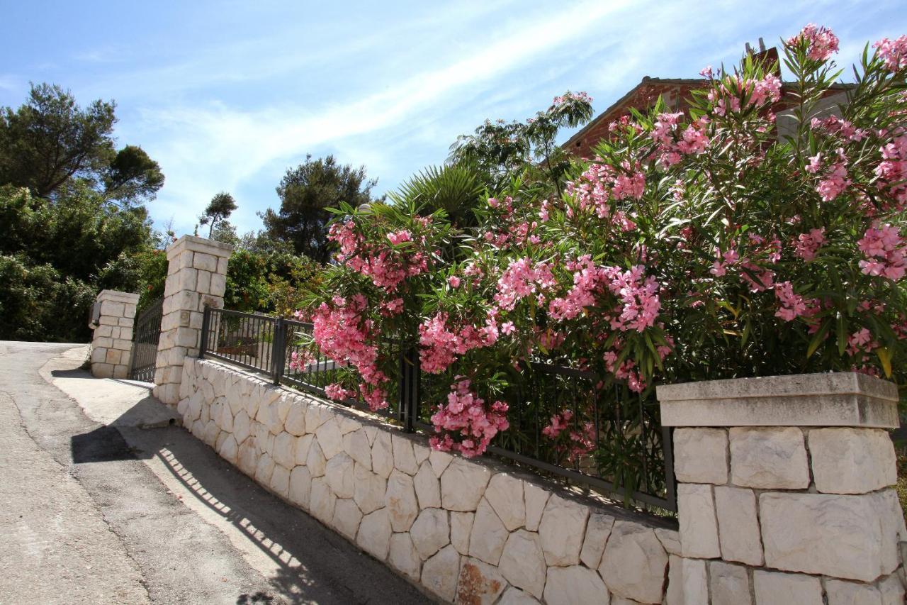 Apartment Udovicic Trogir Ngoại thất bức ảnh